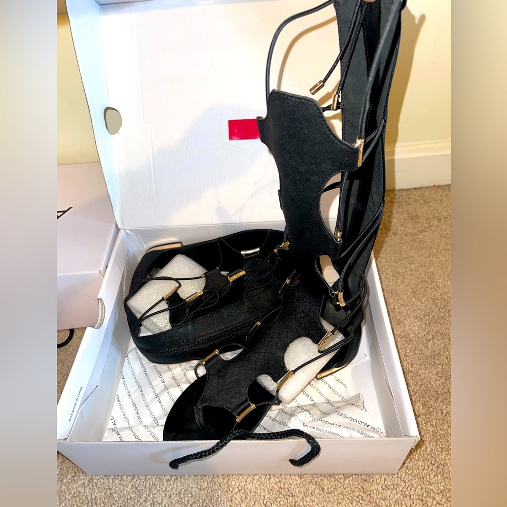ALDO Gladiator Black Sandals (Size 8)